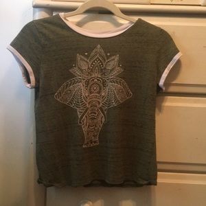 Lightweight army green t-shirt w/ elephant design